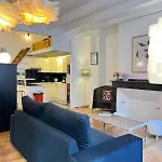 6p Au Coeur Des Carmes *