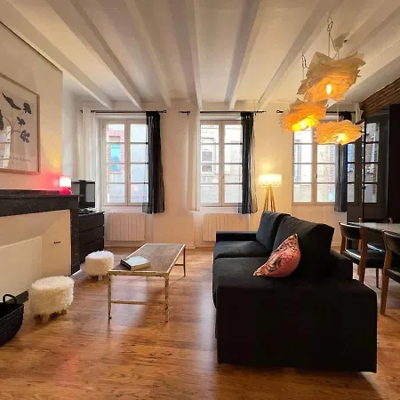 6p Au Coeur Des Carmes